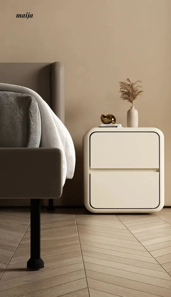 Ventura Bedside Table from Mufanli