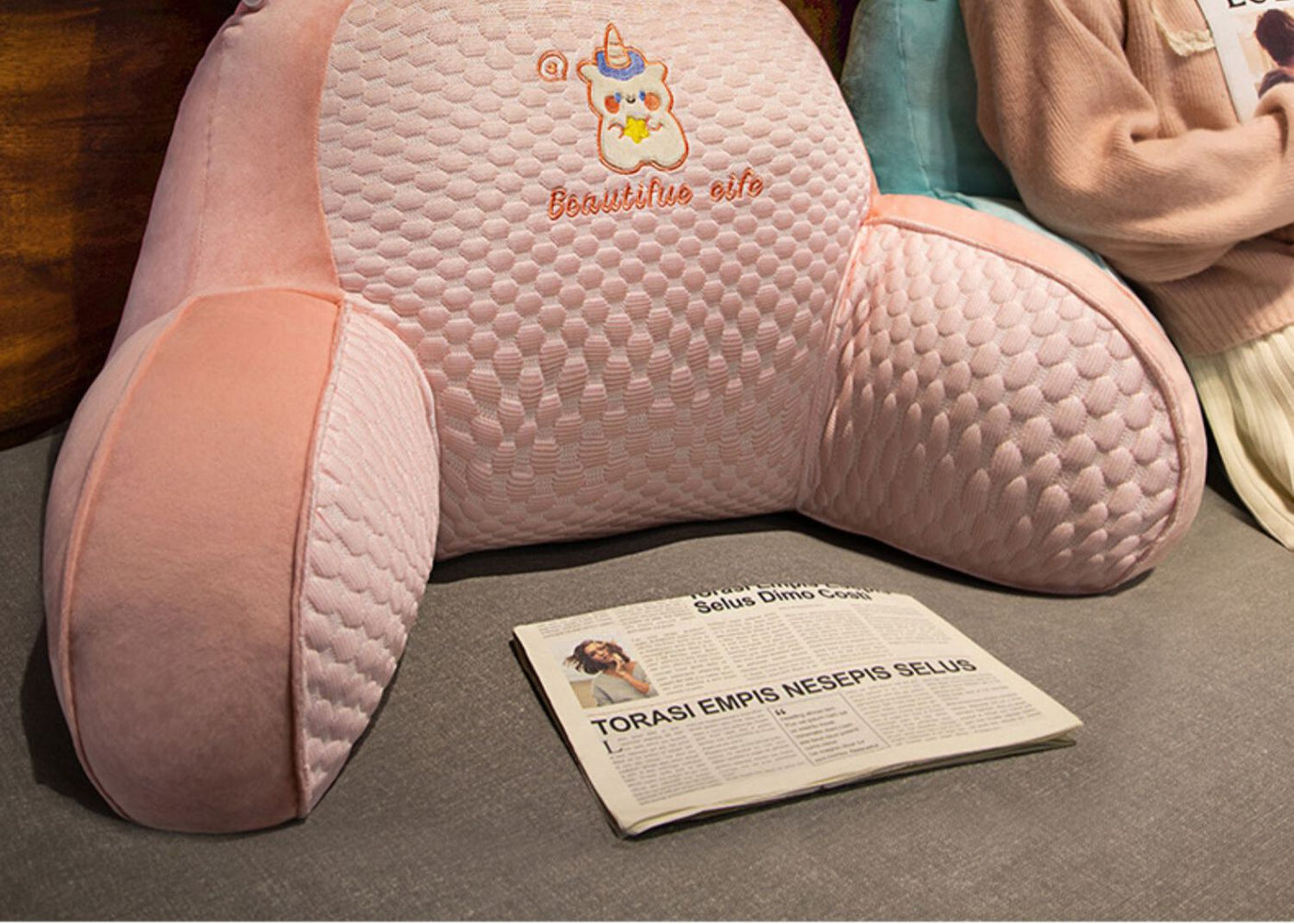 DANDELION Zephyra Breathable Comfort Pillow from DANDELION