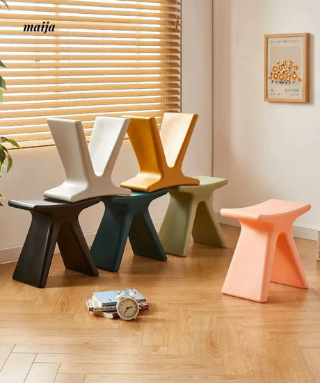Pastel Shoe Changing Bench from maija