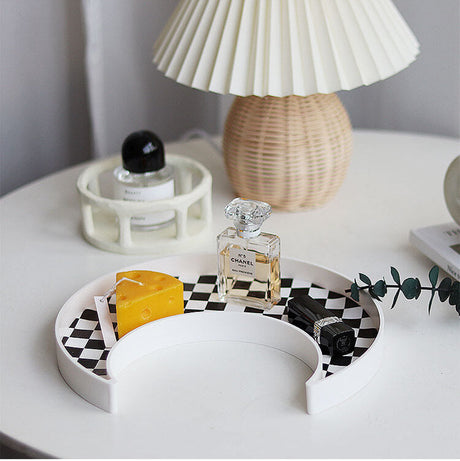 EPIUS Takamori Sleek Nordic Checkered Tablet Storage Disk from EPIUS