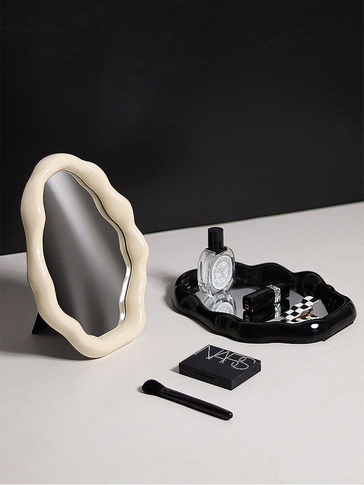 EPIUS Zephyra Glamorous Scandinavian Furniture Dressing Table from EPIUS