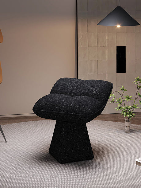 FANMINGDI Elowen Cream Chic Stylish Makeup Stool from FANMINGDI