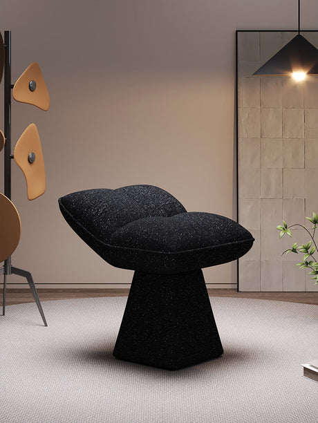 FANMINGDI Elowen Cream Chic Stylish Makeup Stool from FANMINGDI