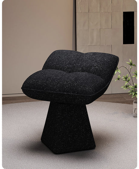 FANMINGDI Elowen Cream Chic Stylish Makeup Stool from FANMINGDI