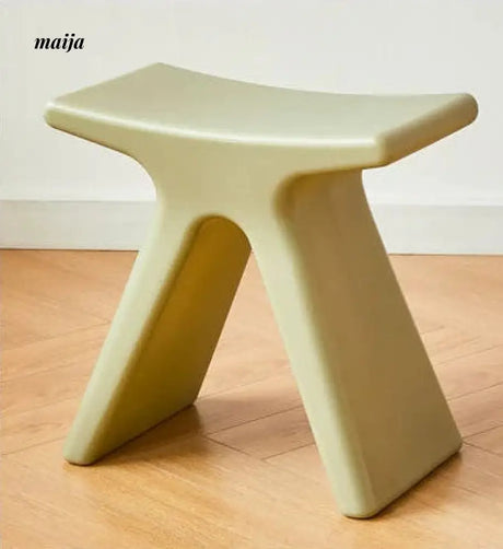 Pastel Shoe Changing Bench from maija