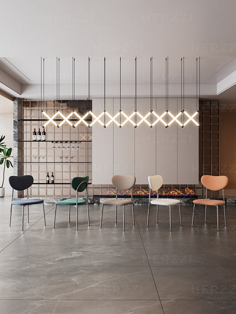 HERZZI Alhambra Minimalist Transparent Dining Set from HERZZI
