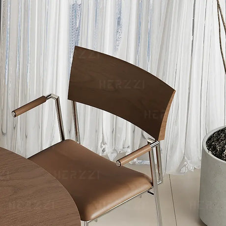 HERZZI Santiago Elegant Minimalist Reception Chair from HERZZI