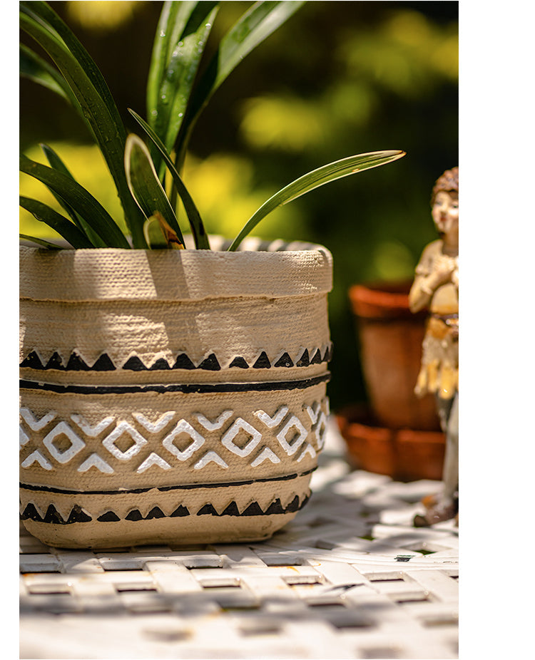JUHAN Aisling Retro Geometric Pattern Flower Pot from JUHAN