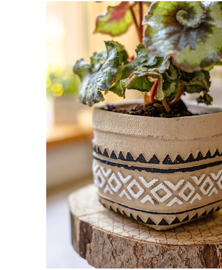JUHAN Aisling Retro Geometric Pattern Flower Pot from JUHAN