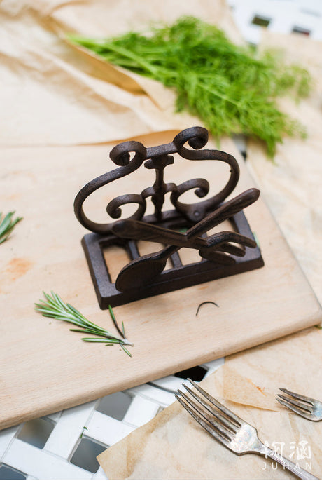 JUHAN Aizawa Vintage Cast Iron Paper Towel Stand from JUHAN