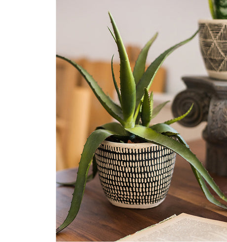 JUHAN Isolde Chic Geometric Cement Flowerpot from JUHAN