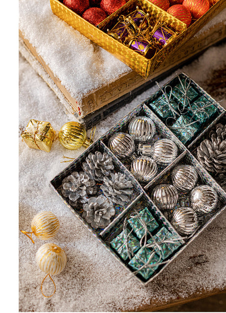 JUHAN Isolde Festive Decorative Pendant Set Layout from JUHAN