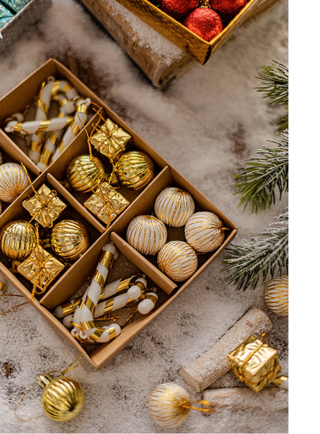 JUHAN Isolde Festive Decorative Pendant Set Layout from JUHAN