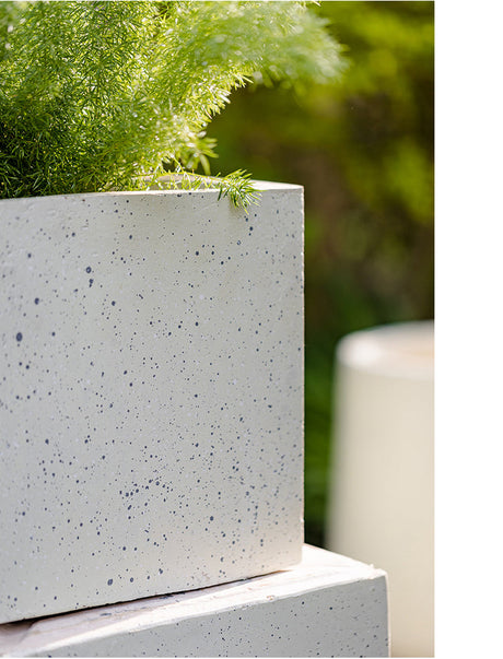 JUHAN Kintaro Modern Nordic Large-Caliber Flowerpot from JUHAN