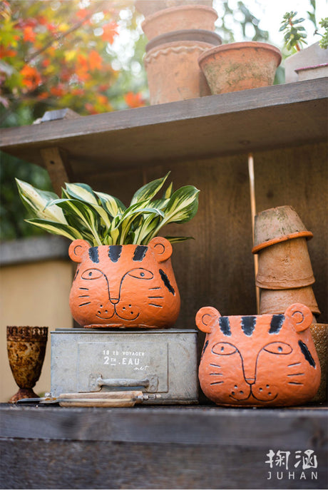 JUHAN Mireille Artistic Floral Clay Flowerpot Decor from JUHAN