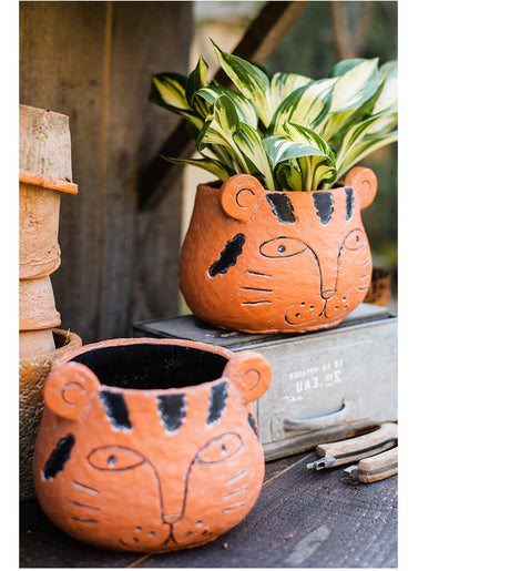 JUHAN Mireille Artistic Floral Clay Flowerpot Decor from JUHAN