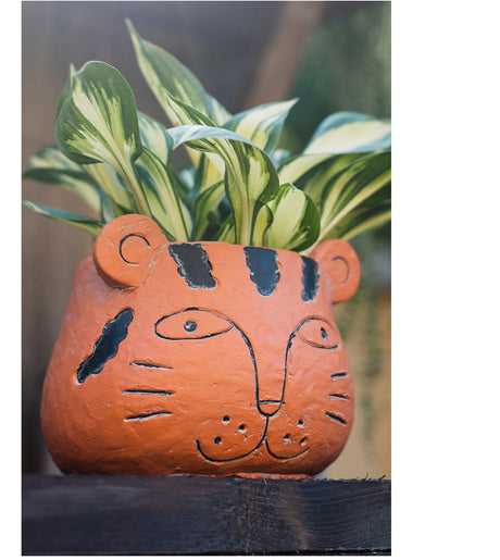 JUHAN Mireille Artistic Floral Clay Flowerpot Decor from JUHAN