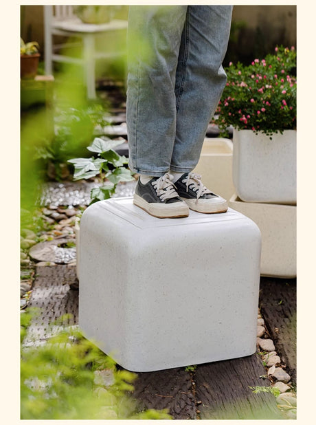 JUHAN Santiago Minimalist Square Planting Basin from JUHAN