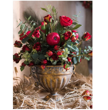 JUHAN melancholy_adrianne Elegant Vintage Vase from JUHAN