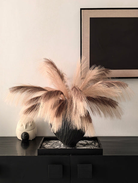LIVETAI Anais Elegant Ceramic Vase Décor from LIVETAI