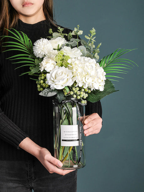 LIVETAI Athos Elegant Transparent Flowerpot Small Vase from LIVETAI