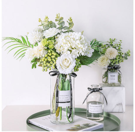 LIVETAI Athos Elegant Transparent Flowerpot Small Vase from LIVETAI