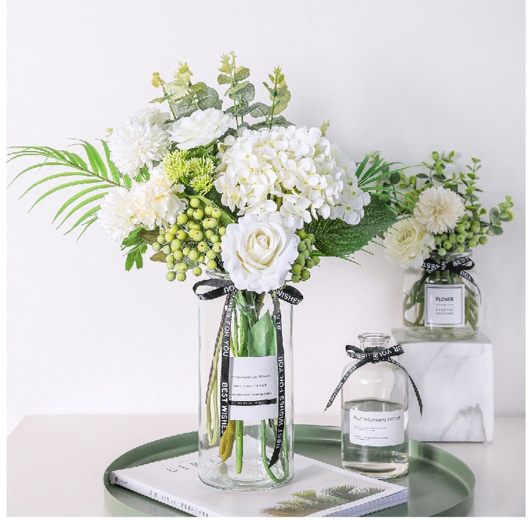 LIVETAI Athos Elegant Transparent Flowerpot Small Vase from LIVETAI