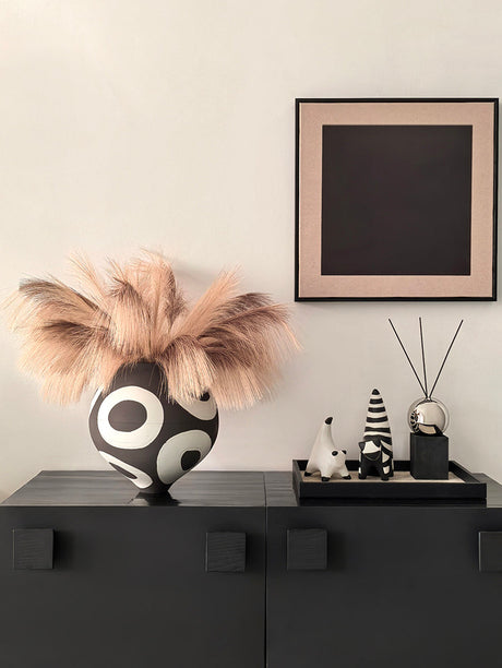 LIVETAI Carmine High-End Abstract Ceramic Vase from LIVETAI