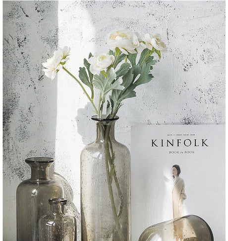 LIVETAI Elowen Elegant Transparent Floral Vase from LIVETAI