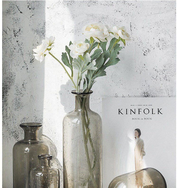 LIVETAI Elowen Elegant Transparent Floral Vase from LIVETAI