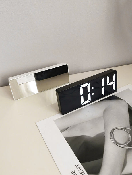 LIVETAI Ignacio Sleek Black Voice-Controlled Alarm Clock from LIVETAI