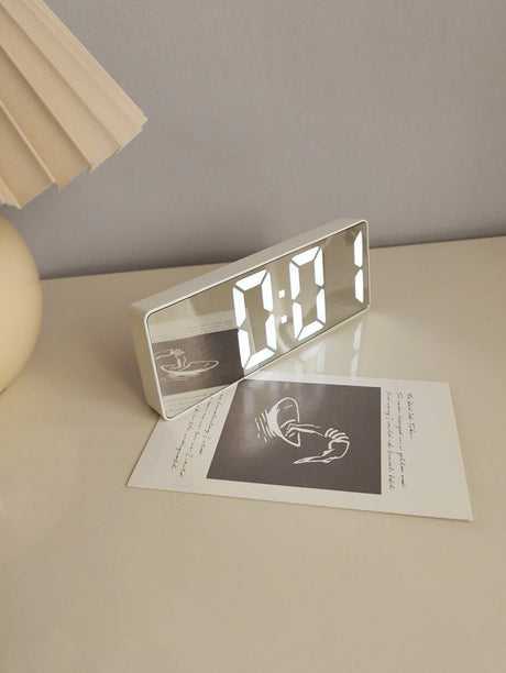 LIVETAI Ignacio Sleek Black Voice-Controlled Alarm Clock from LIVETAI