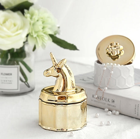 LIVETAI Isadora Elegant 5-Piece Decorative Set from LIVETAI