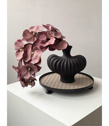 LIVETAI Isadora Elegant Black Ceramic Vase Decor from LIVETAI