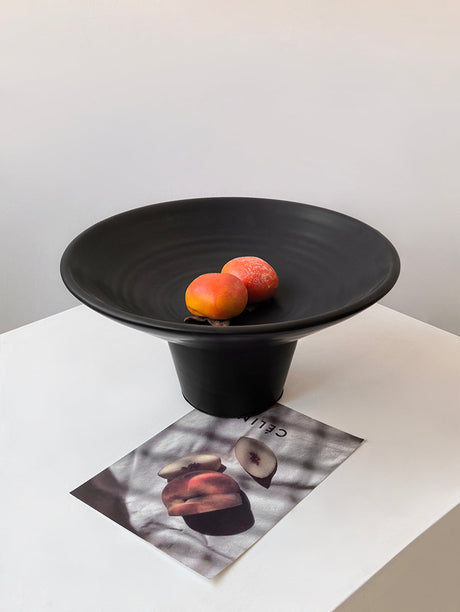 LIVETAI Kinoshita Elegant Wabi-Sabi Ceramic Fruit Plate from LIVETAI