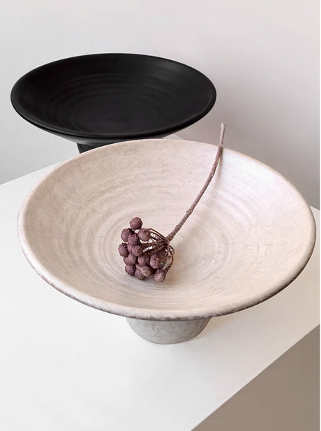 LIVETAI Kinoshita Elegant Wabi-Sabi Ceramic Fruit Plate from LIVETAI