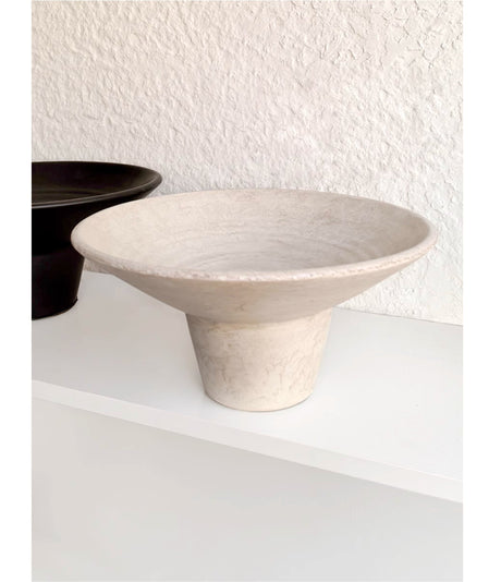 LIVETAI Kinoshita Elegant Wabi-Sabi Ceramic Fruit Plate from LIVETAI