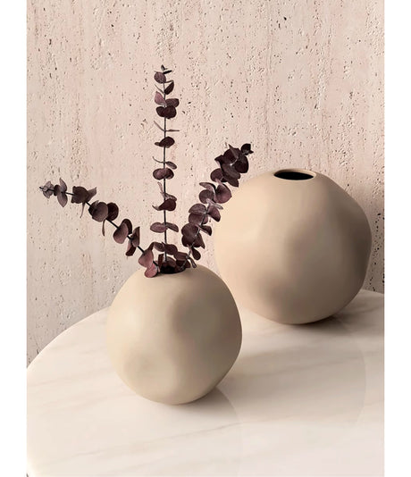 LIVETAI Marisol Elegant Round Ceramic Vase from LIVETAI