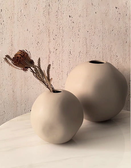 LIVETAI Marisol Elegant Round Ceramic Vase from LIVETAI