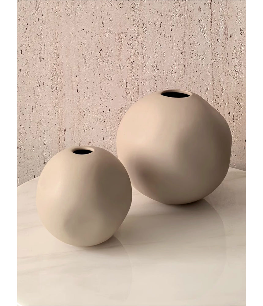 LIVETAI Marisol Elegant Round Ceramic Vase from LIVETAI