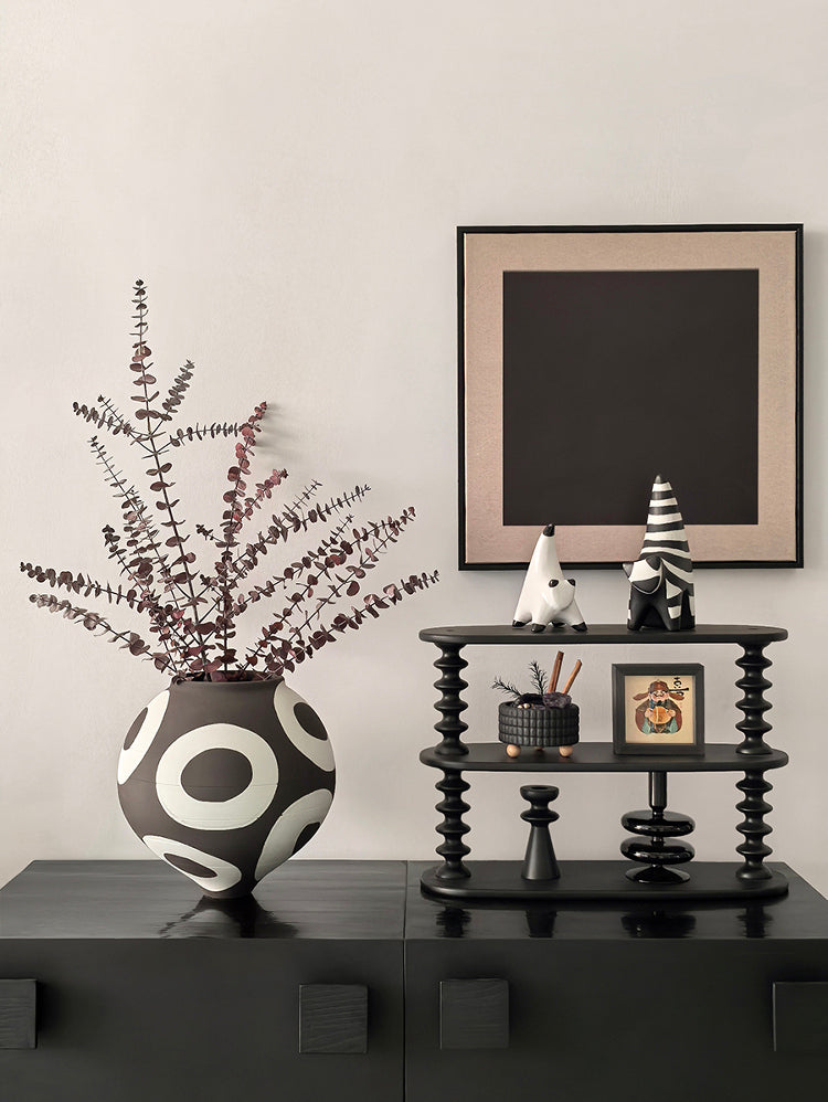 LIVETAI Takara Elegant Handcrafted Ceramic Vase from LIVETAI