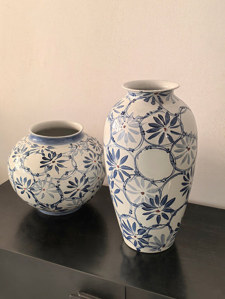 LIVETAI Zephyrine Elegant Blue & White Porcelain Vase from LIVETAI