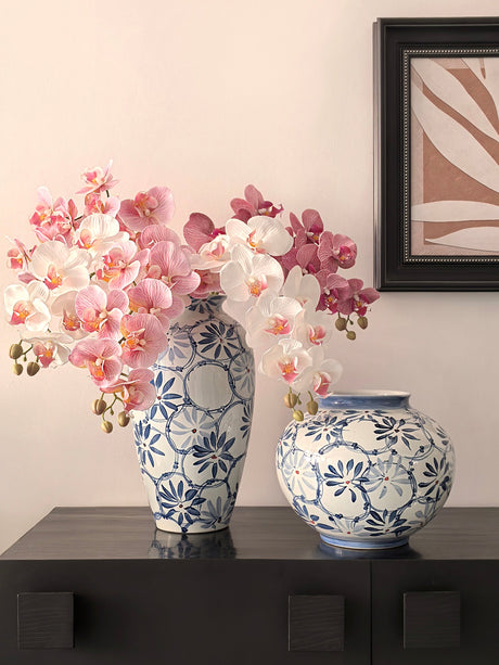 LIVETAI Zephyrine Elegant Blue & White Porcelain Vase from LIVETAI