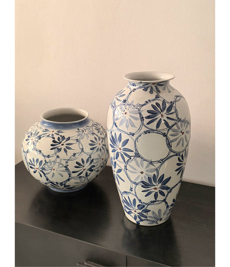LIVETAI Zephyrine Elegant Blue & White Porcelain Vase from LIVETAI