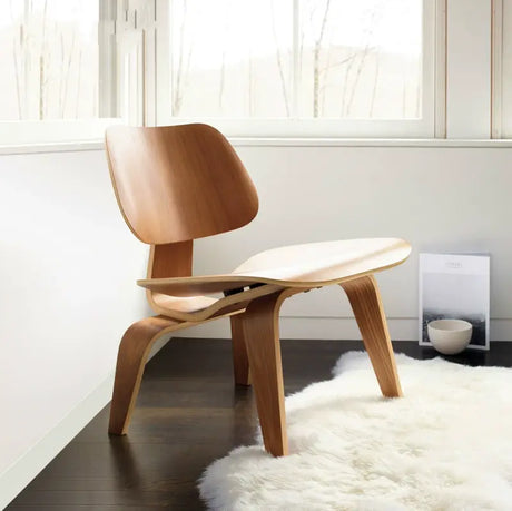 MAGICIANS HOUSE Cressida Solid Wood Nordic Chair from MAGICIANS HOUSE