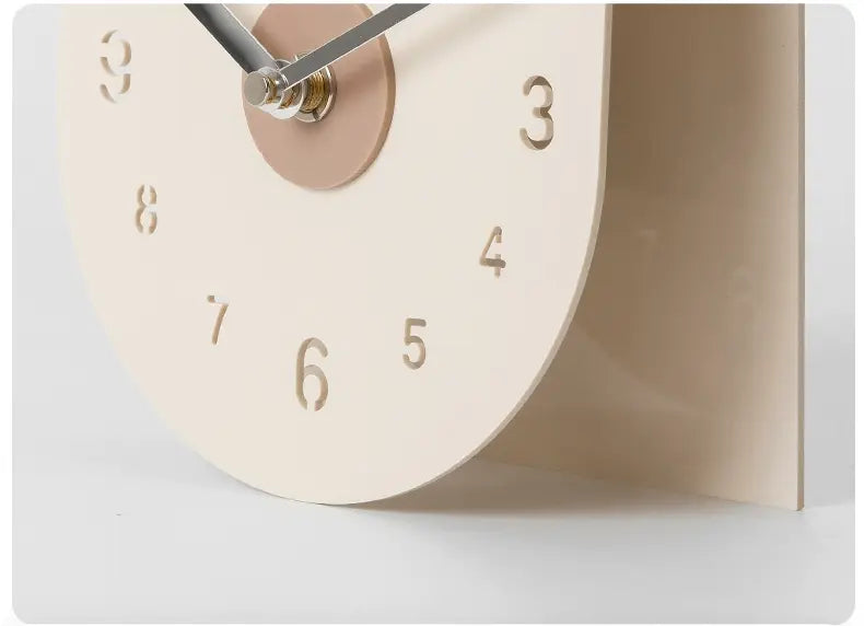 MANDELA Everly Elegant Minimalist Clock from MANDELA