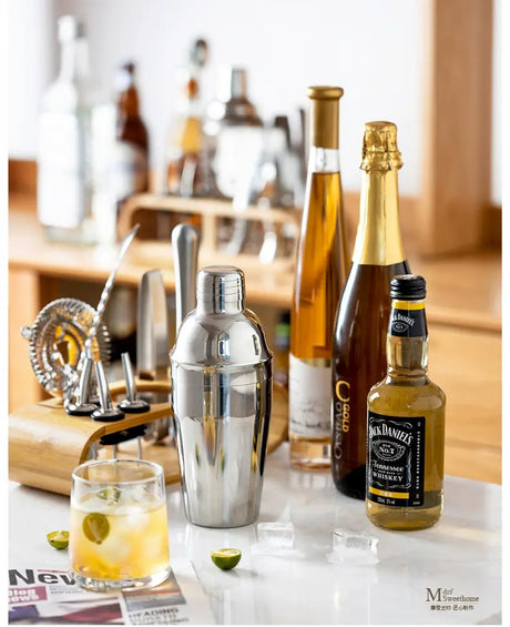 MH Isadora Stylish Stainless Steel Snow Cup Set from MH