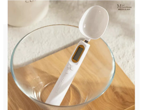 MH Isolde Digital Measuring Spoon Set for Kids' Supplements from MH