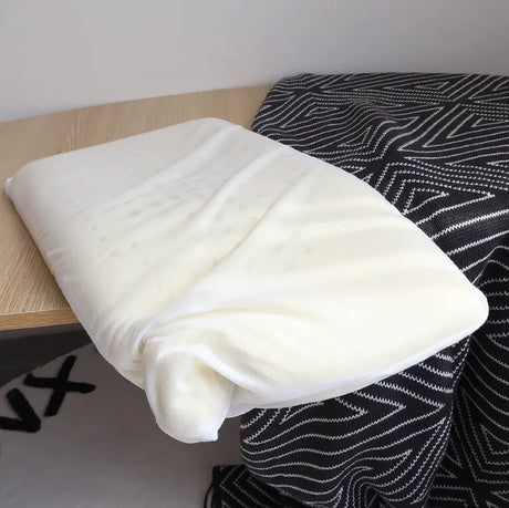 MISMAIN Elowen Cozy Universal Pillow for Young Students from MISMAIN