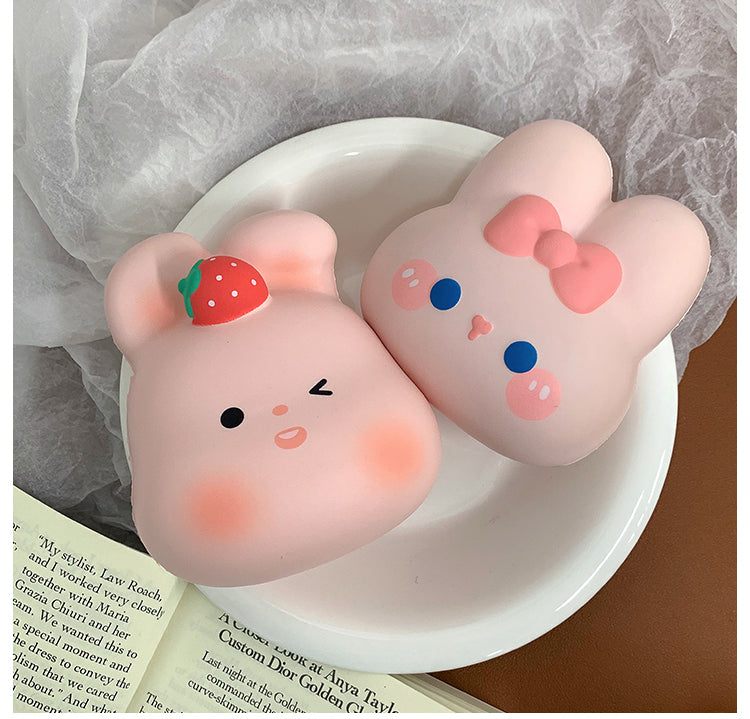 MI XIAOXIAO Santiago Sparkly Stress-Relief Slime Jewelry from MI XIAOXIAO